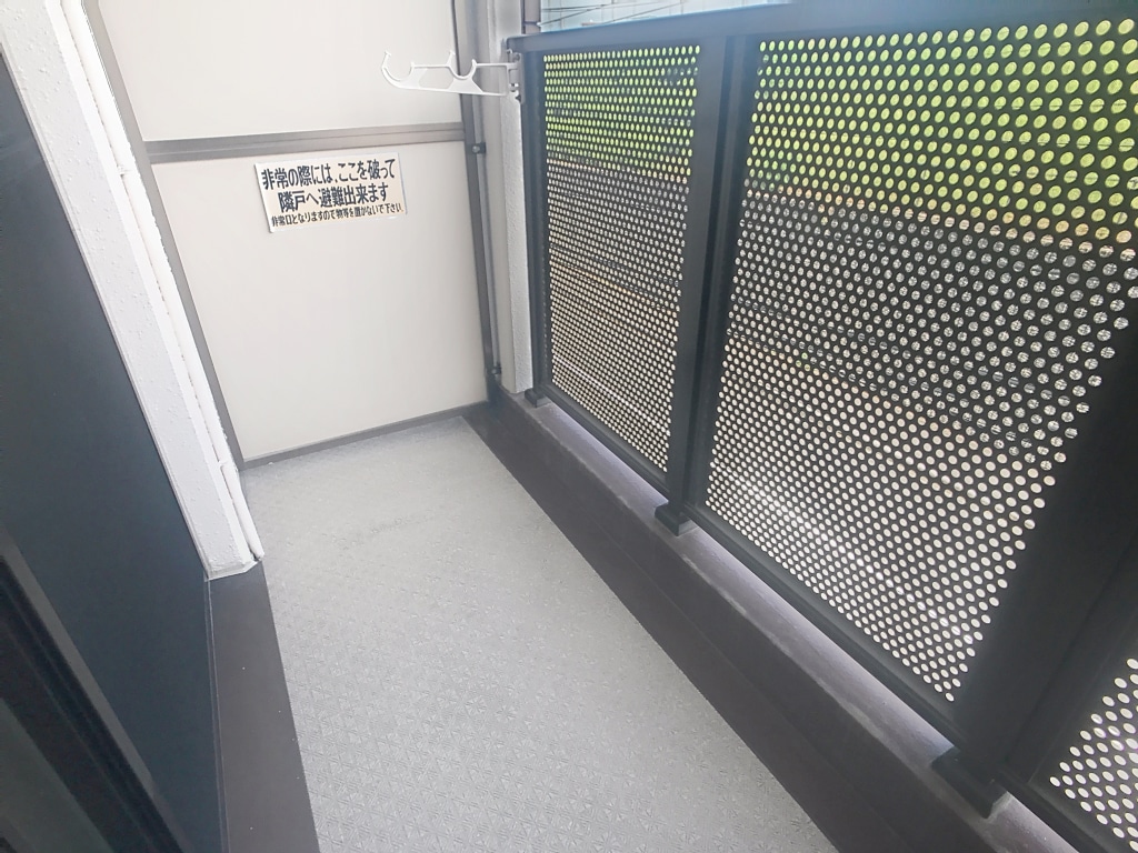 シャトレ　2・3階　303号室