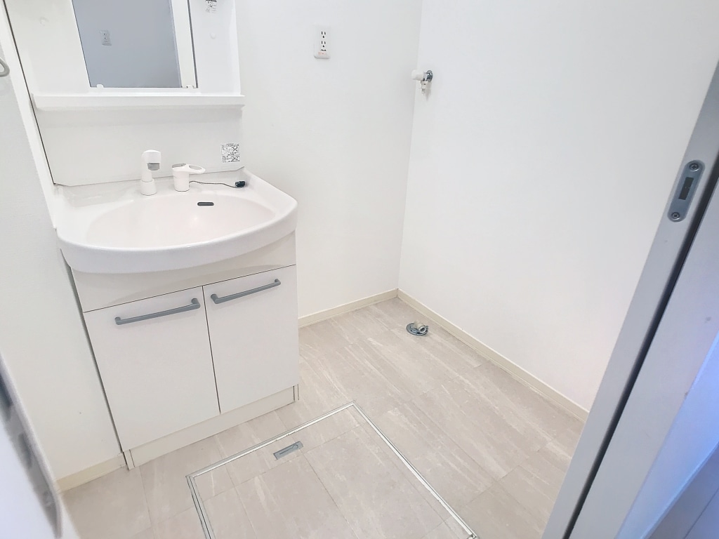 シャーメゾンN広大前 1階 B103