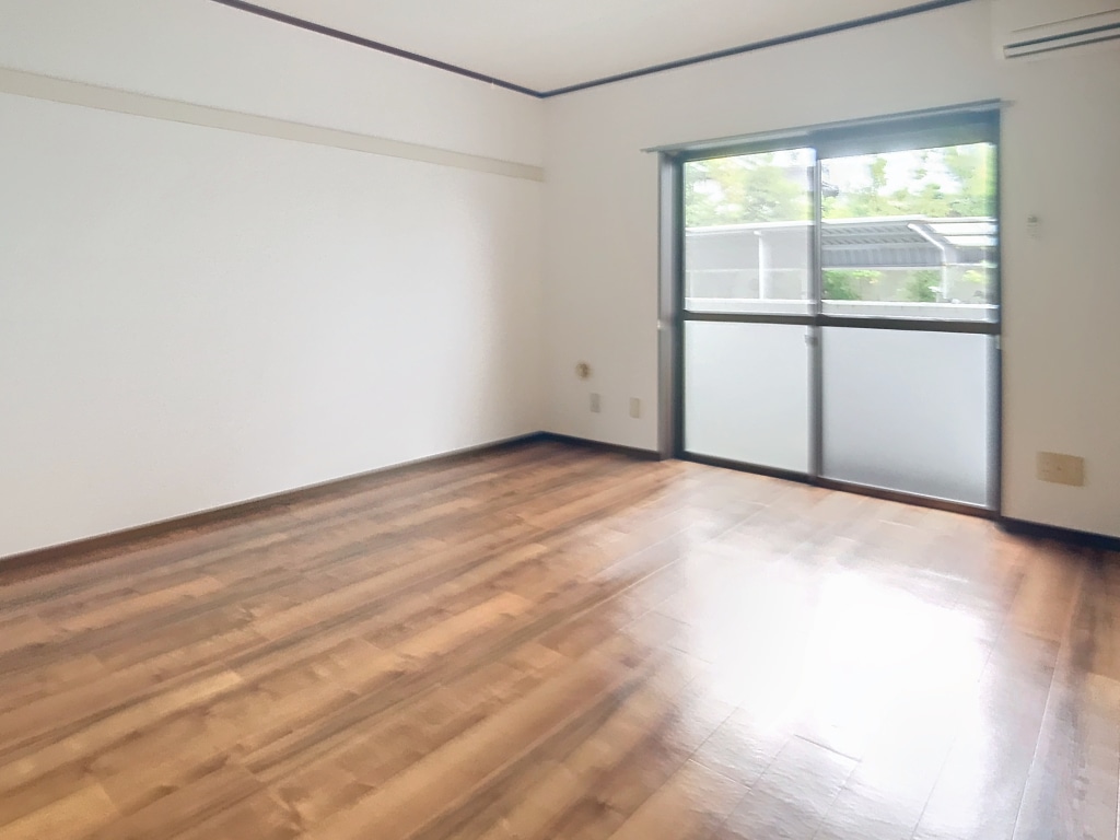 コモド西条　102